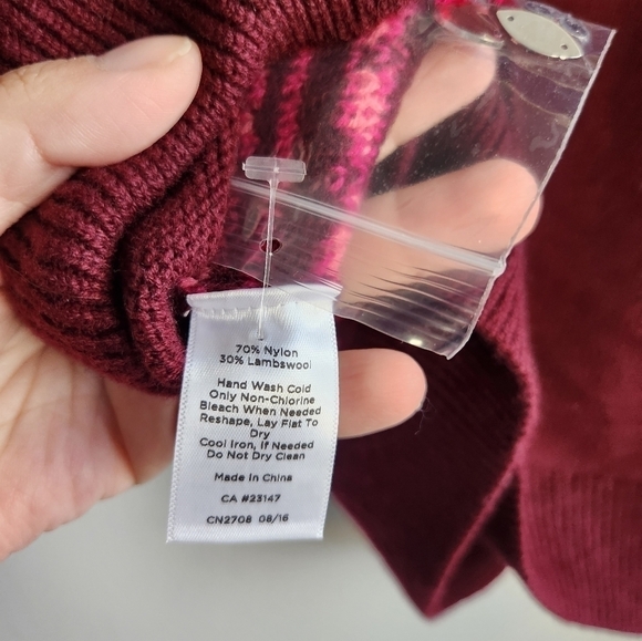 NWOT Talbots Red Chevron Holiday Print Wool Blend Sweater size Medium - Picture 6 of 7